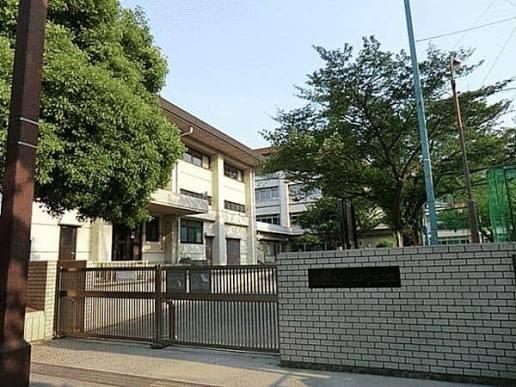 パークシティ光が丘6号棟(練馬区立光が丘第三中学校)