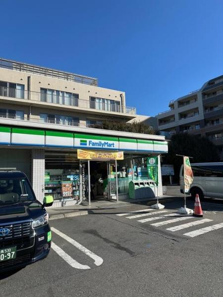 秀和豊玉レジデンス(ファミリーマート練馬豊中通り店)