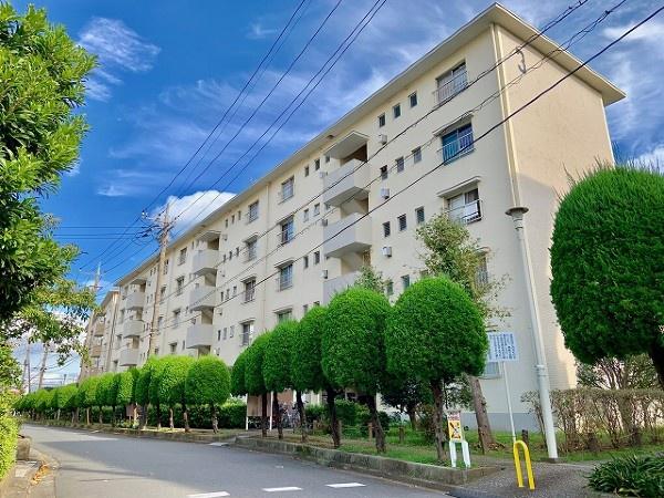 草加旭町団地3号棟
