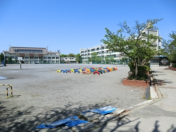 川口市柳崎戸建(川口市立柳崎小学校)