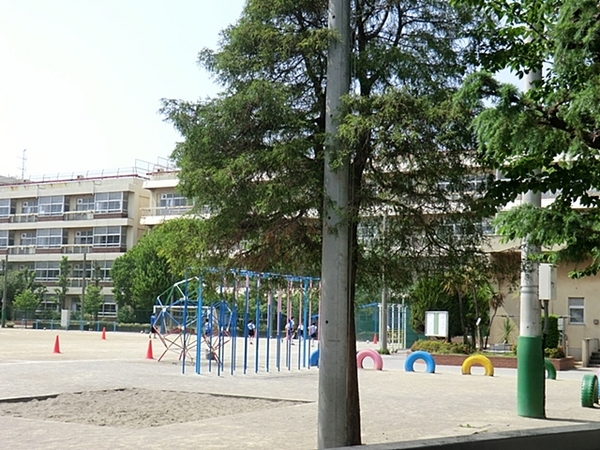 グリーンプラザ川口弐号棟(川口市立青木中央小学校)