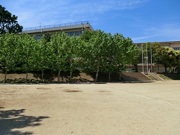 グラン・ドムール八千代台(八千代市立大和田中学校)