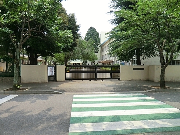 メゾンエクレーレ習志野台A棟(船橋市立習志野台中学校)