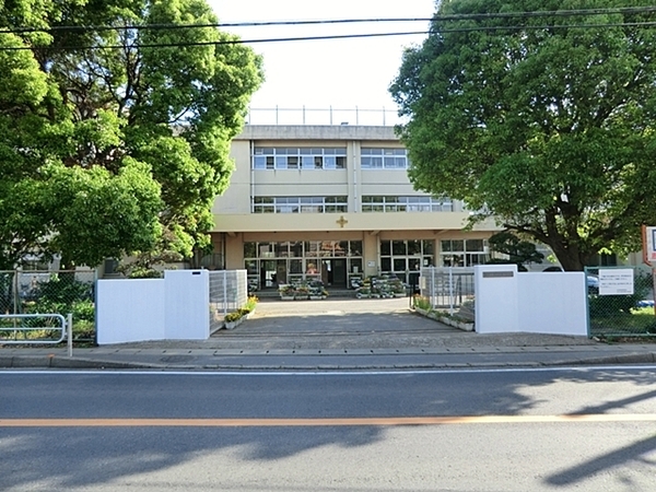 増尾ハイツ2号棟(柏市立酒井根東小学校)