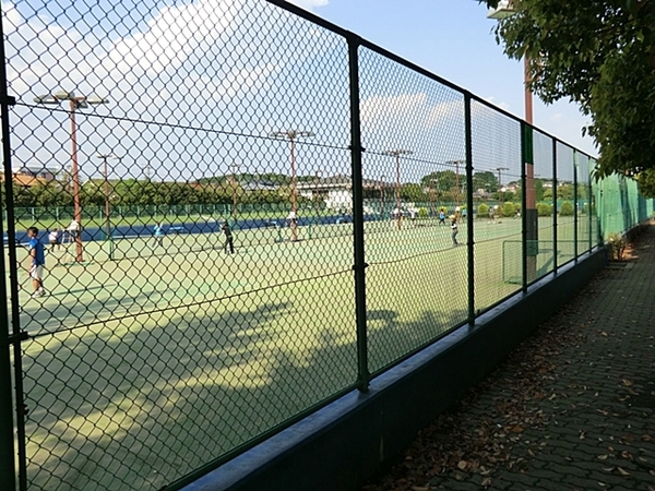 グランドシティ大宮ウエストタワー(さいたま市天沼テニス公園)