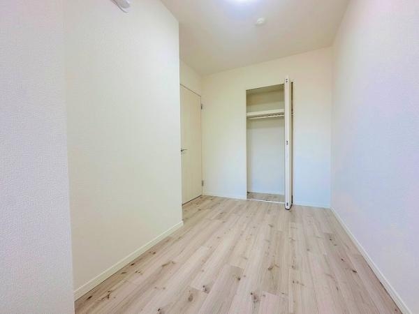 サンライフ東川口