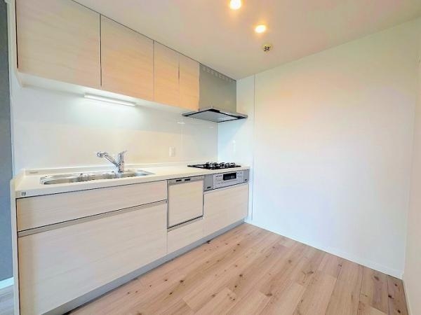 サンライフ東川口