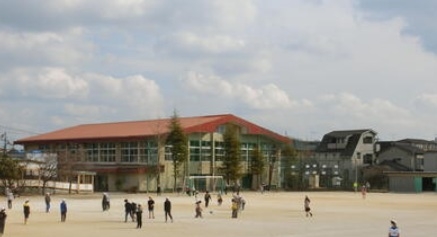 ライオンズマンション武里(備後小学校)