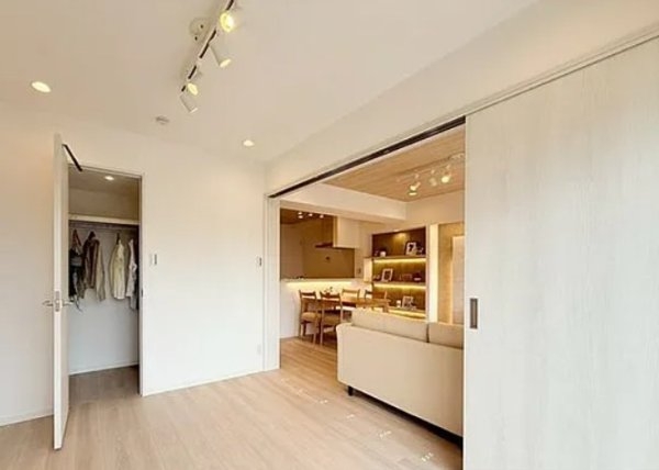 エクセレンス川口