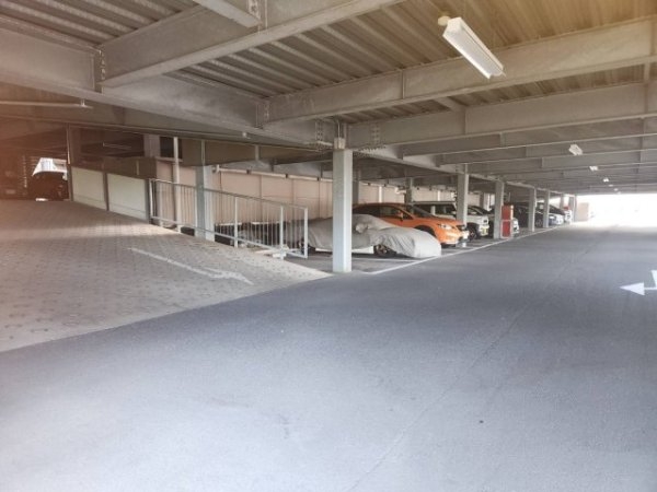 コスモシティ鳩ヶ谷駅前