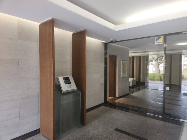 コスモシティ鳩ヶ谷駅前