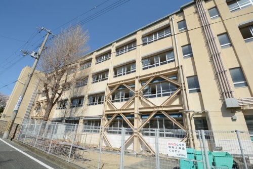 荒神山マンション(神戸市立住吉中学校)