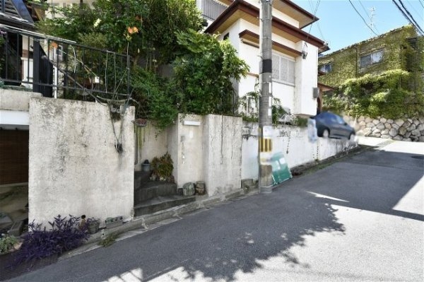 芦屋市東山町売り土地