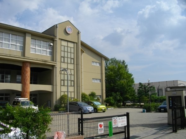 西宮市上甲東園1丁目の土地(西宮市立上ヶ原小学校)
