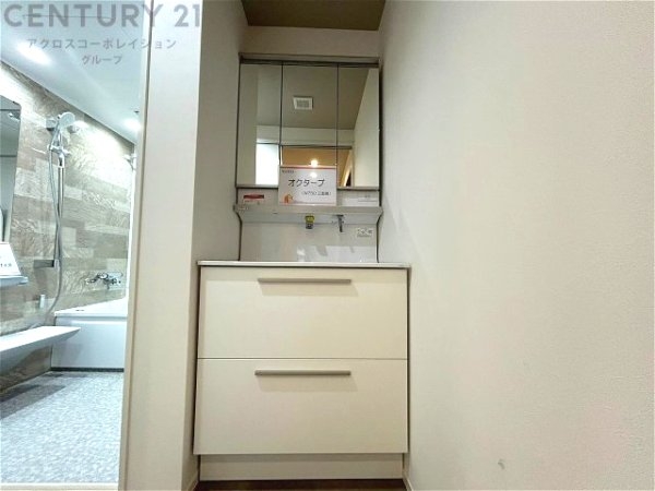 RICウエストコート4番街西棟3番館