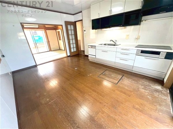西宮市津門呉羽町の中古一戸建て