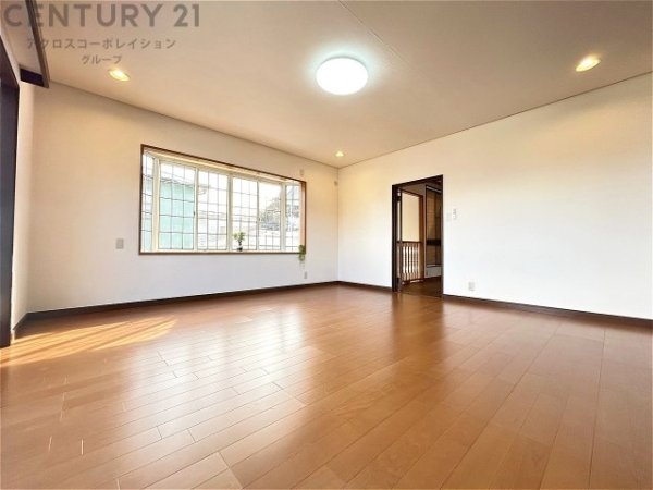 西宮市苦楽園二番町の中古一戸建て(洋室)