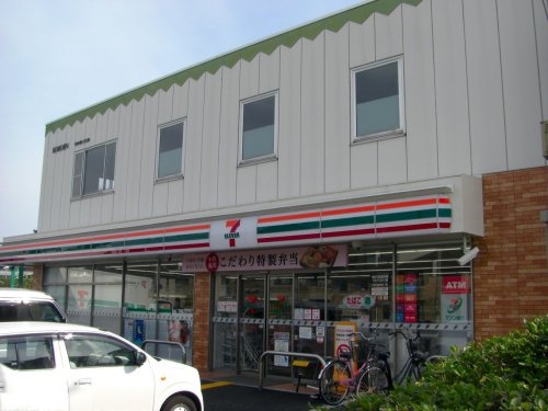 香櫨園フラットB棟(セブンイレブン西宮大浜町店)