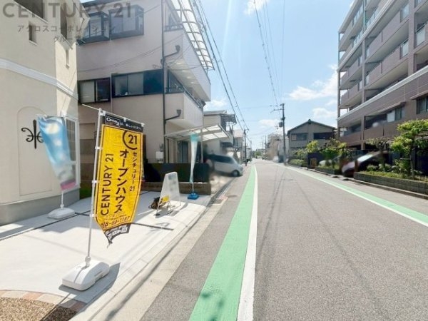 西宮市南甲子園３丁目の中古一戸建て