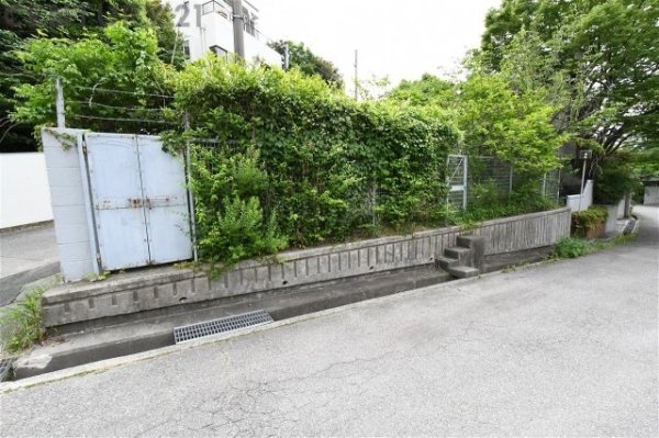 西宮市甲陽園目神山町の土地