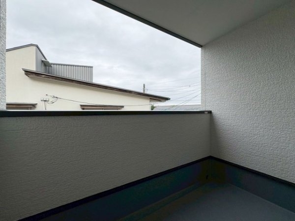 宝塚市宝松苑新築一戸建て(バルコニー)