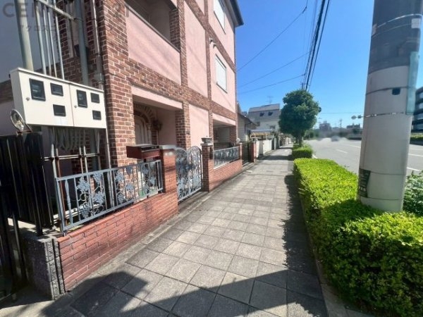 西宮市甲子園六石町の中古一戸建て