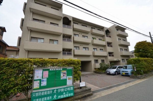 芦屋伊勢町ハウス