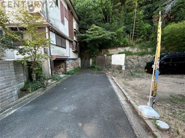 西宮市仁川百合野町の土地