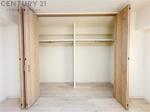 住吉台住宅弐号棟(収納)