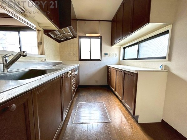 神戸市東灘区青木２丁目の中古一戸建て