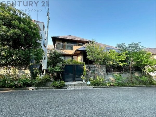 西宮市名塩南台２丁目の中古一戸建て