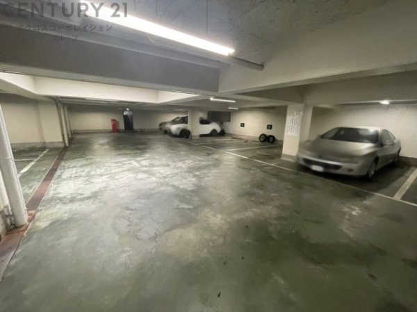 メゾン越木岩A棟