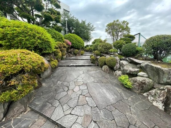 メゾン越木岩A棟