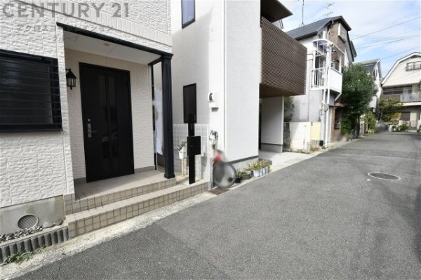芦屋市西蔵町の中古一戸建て