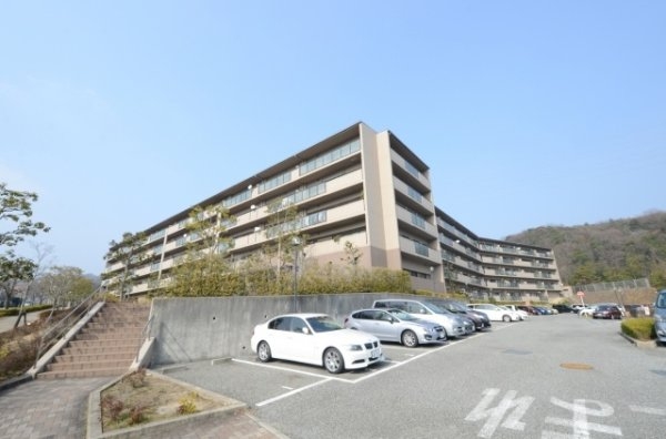 カネボウ西宮名塩ウィンディヒルズ１番館