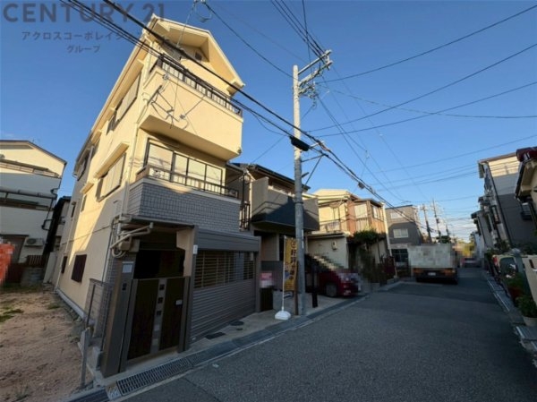 西宮市小松南町１丁目の中古一戸建て