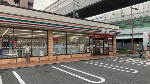 アイビーハイツ甲子園(セブンイレブン西宮甲子園7番町店)