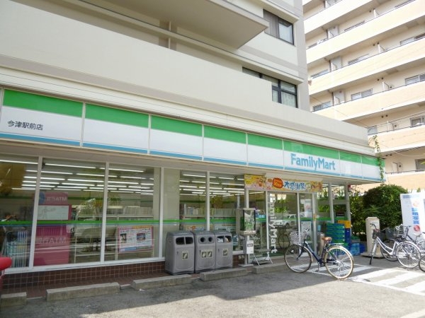 西宮市津門呉羽町の中古一戸建て(ファミリーマート今津駅前店)