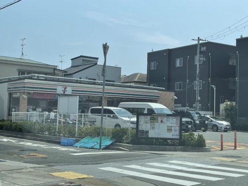 西宮市甲子園二番町の中古一戸建て(セブンイレブン西宮小曽根町2丁目店)