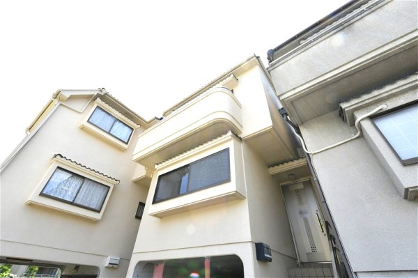 西宮市甲子園二番町中古テラスハウス