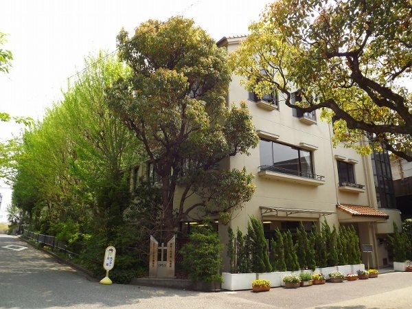 セレッソコート甲子園口ディアナ(武庫川幼稚園)