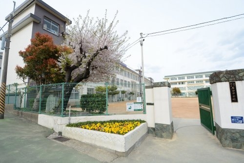 神戸市灘区船寺通５丁目の土地(神戸市立原田中学校)