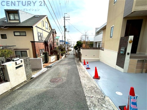 西宮市甲陽園山王町の中古一戸建て