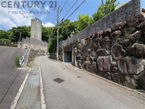 神戸市東灘区西岡本７丁目の中古一戸建て