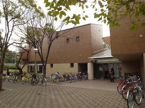 オーブラン芦屋伊勢町(芦屋市立図書館)