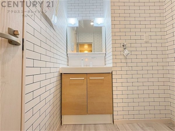 西宮市小松南町２丁目の中古一戸建て