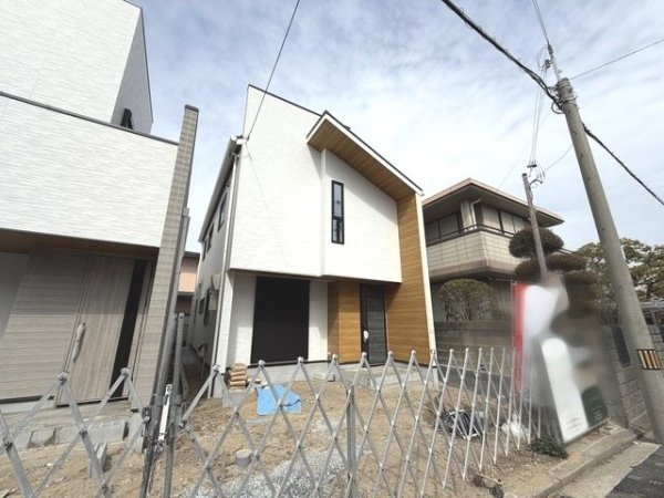 西宮市浜甲子園１丁目新築一戸建て