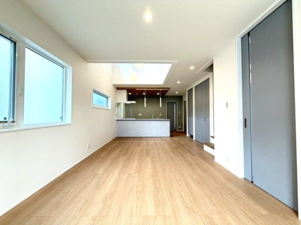 西宮市浜甲子園１丁目新築一戸建て