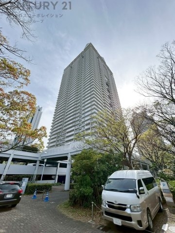 RICイーストコート参番街101号棟
