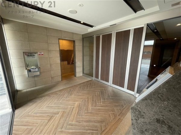 プレサンスロジェ西宮北口門前町テラス